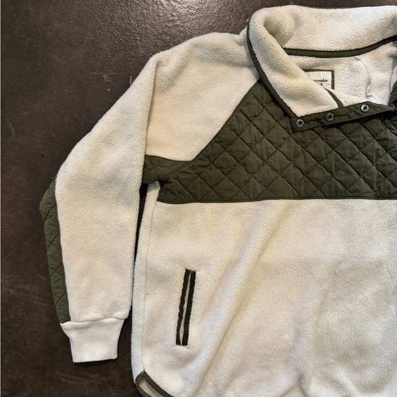 Abercrombie & Fitch Asymmetrical Snap-Up Fleece Pullover XL - Picture 4 of 10